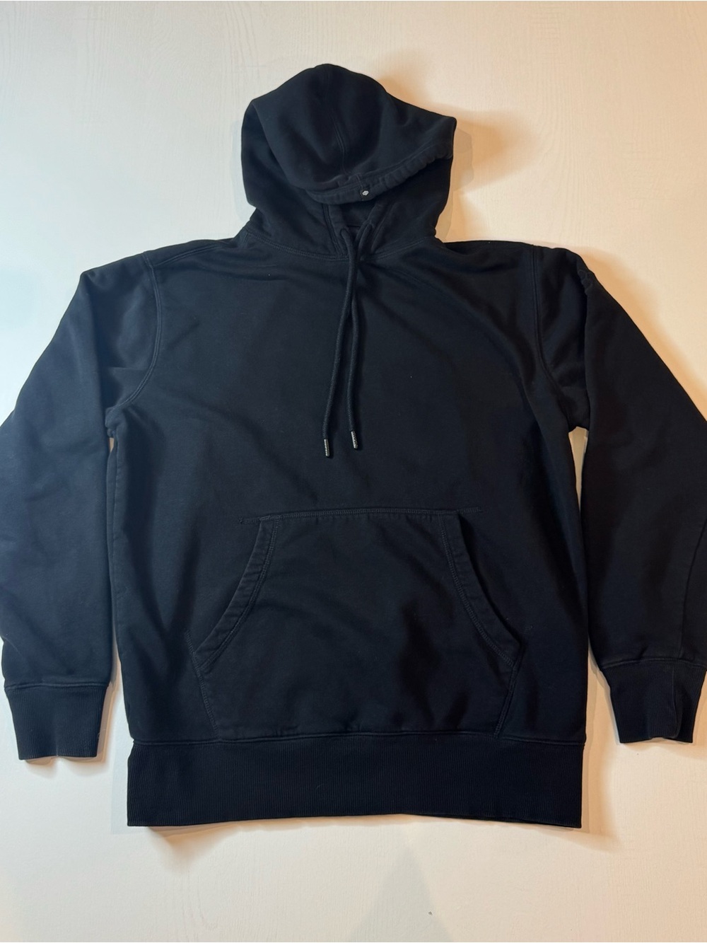 Classic Black Men's Pullover Hoodie with Front Pocket